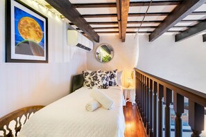 1 bedroom, desk, iron/ironing board, free WiFi - Charming Historic 1BR + Loft in Old San Juan (San Juan)