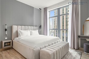 Skrivebord, strykejern/-brett, wi-fi (inkludert) og sengetøy