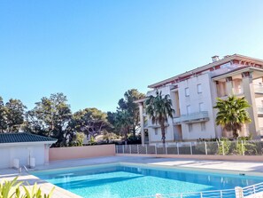 Pool - Les Calanques du Parc by Interhome (Saint Aygulf)