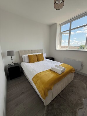 1 quarto, ferros/tábuas de passar roupa, Wi-Fi, roupa de cama