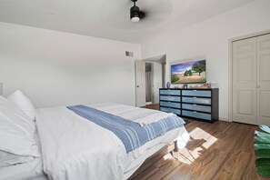 4 bedrooms, WiFi, bed sheets