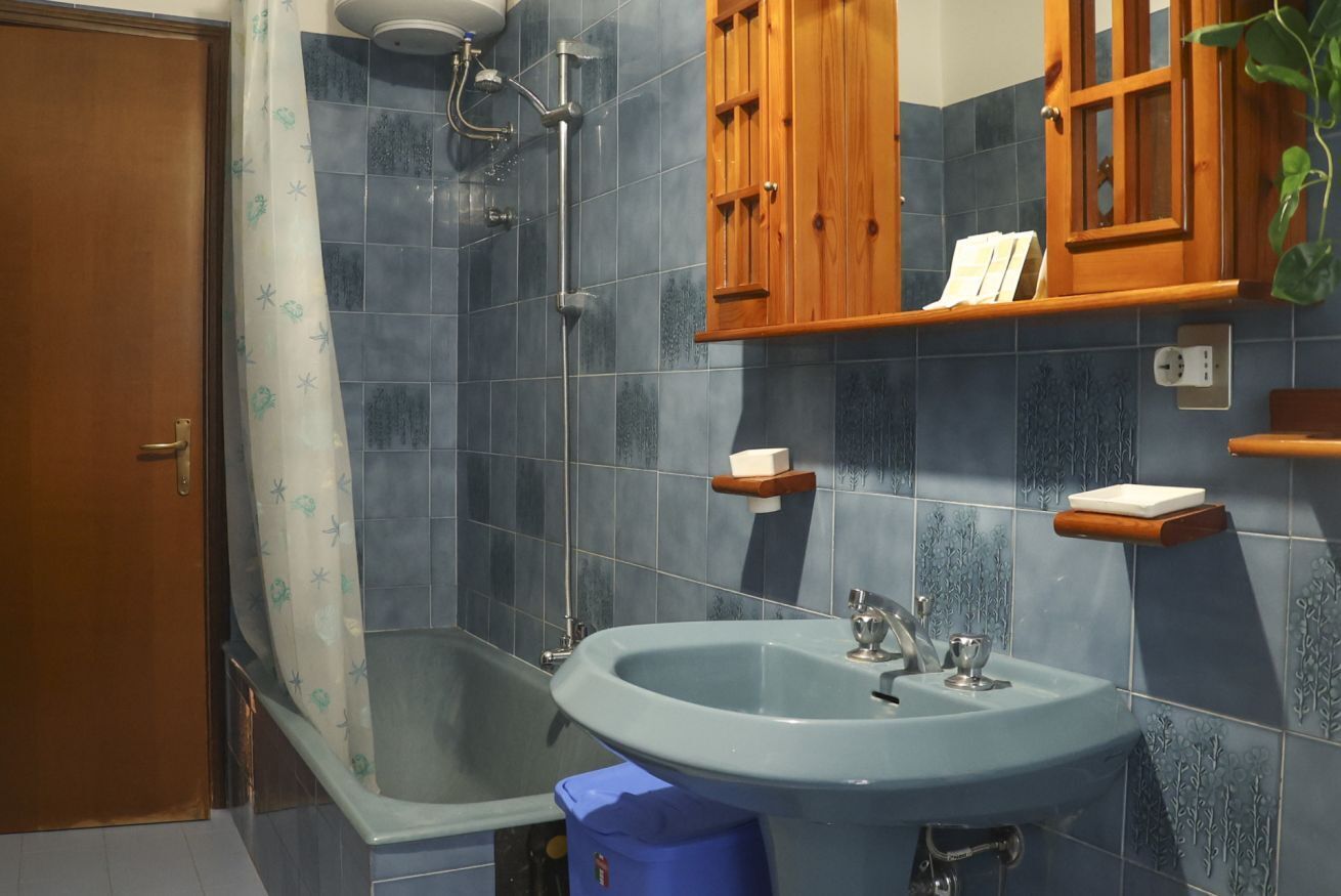 Asciugacapelli, bidet, asciugamani