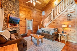 Smart-tv en een open haard