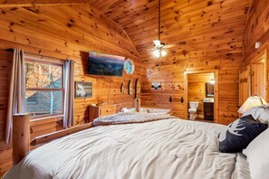 3 slaapkamers, een strijkplank/strijkijzer, gratis wifi, beddengoed