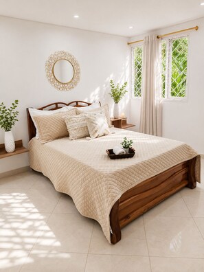 Unclassified image, 2 of 25, button - Classic Spacious Home, near Plaza Mayor and Laureles area.
Pet-Friendly. (Medellín)