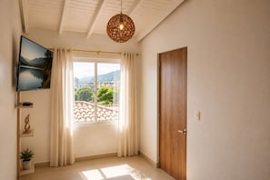 Interior - Classic Spacious Home, near Plaza Mayor and Laureles area.
Pet-Friendly. (Medellín)