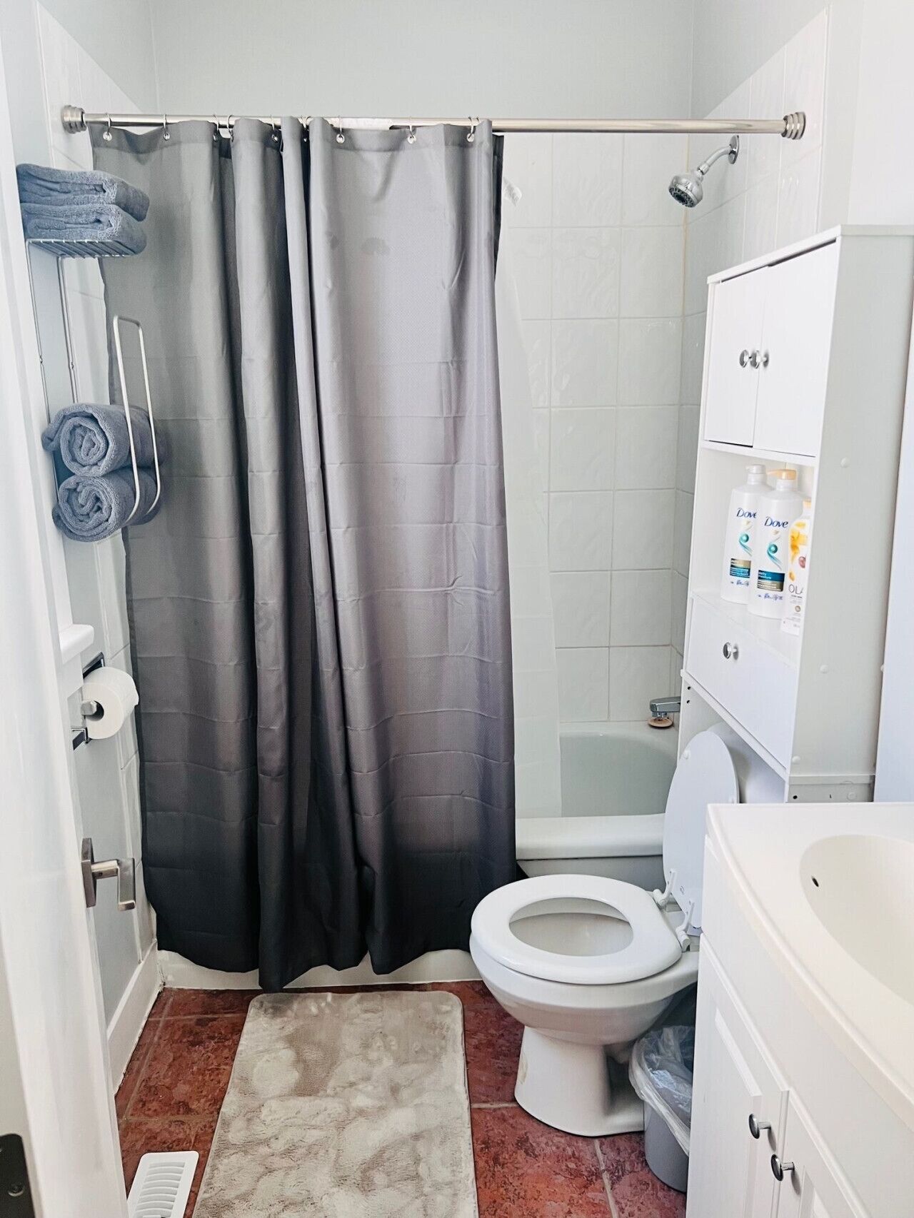 Hair dryer, towels