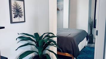 1 bedroom, desk, free WiFi