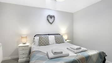 1 bedroom, iron/ironing board, free WiFi, bed sheets