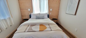 3 bedrooms, free WiFi, bed sheets, wheelchair access