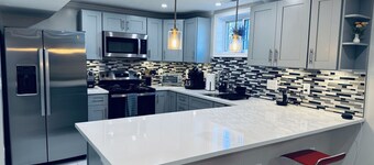 North Bethesda Gem - Basement - 5 Minutes From Metro