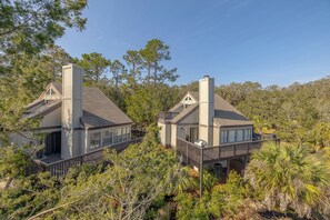 Exterior - Located in Sea Palms with beautiful Marsh views! (St. Simons Island)