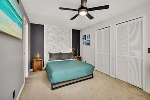 2 bedrooms, iron/ironing board, free WiFi, bed sheets
