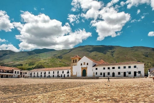 Charming 4-Bedroom Colonial House in Villa de Leyva, 5 Min Walk to Plaza Central