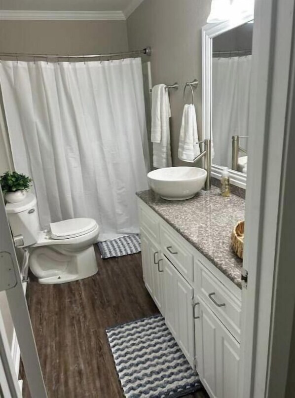 Towels, soap, shampoo, toilet paper