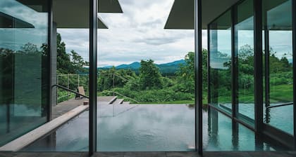 Snow Peak FIELD SUITE SPA HEADQUARTERS