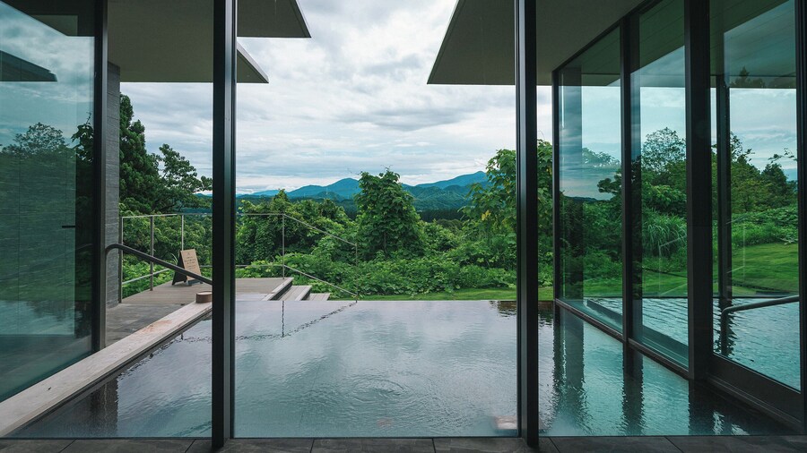 Snow Peak FIELD SUITE SPA HEADQUARTERS