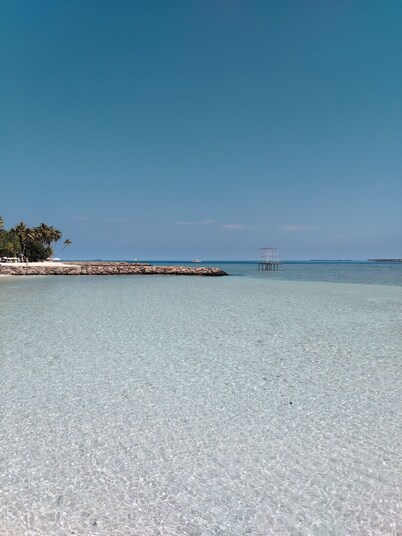 Close to the island's best spots, with
cozy rooms and peaceful outdoor spaces. 