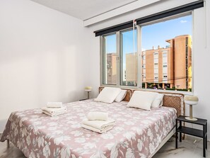 2 habitaciones, tabla de planchar con plancha y wifi 