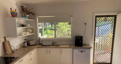 Urunga beach side cottage