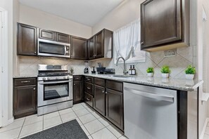 Fridge, microwave, oven, stovetop - Luxurious Home with Great Pool Area (Willis)