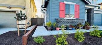 Studio in Folsom near Intel with breakfast and free parking.