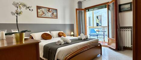 1 chambre, fer et planche à repasser, lit parapluie, Wi-Fi