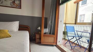 1 camera, ferro/asse da stiro, culla da viaggio, Wi-Fi gratuito