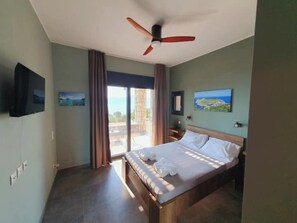 2 slaapkamers, een strijkplank/strijkijzer, wifi, beddengoed