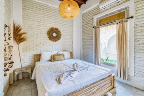 9 slaapkamers, een bureau, een strijkplank/strijkijzer, gratis wifi