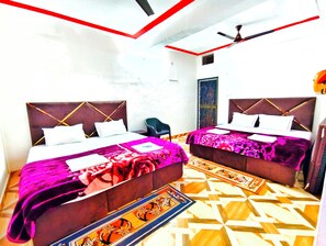 패밀리 쿼드룸, 침대(여러 개), 금연, 마당 전망 | 방음 설비, 무료 WiFi, 휠체어로 이용 가능