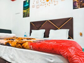 Deluxe Room, 2 Bedrooms, Non Smoking, Private Bathroom | View from room