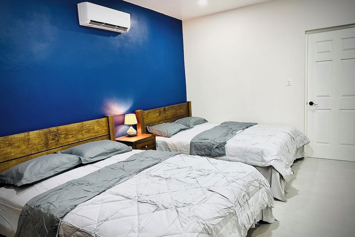 Deluxe suite, uitzicht op tuin | 1 slaapkamer, luxe beddengoed, donzen dekbedden