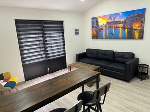 Luxury Suite, Garden View | Premium bedding, down comforters, memory foam beds - Eagle Stays Aruba (Oranjestad)