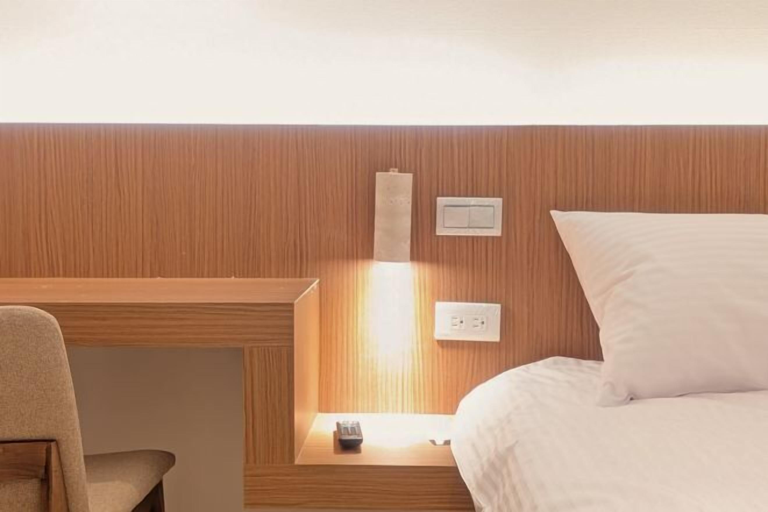 高級寢具、免費無線上網、床單