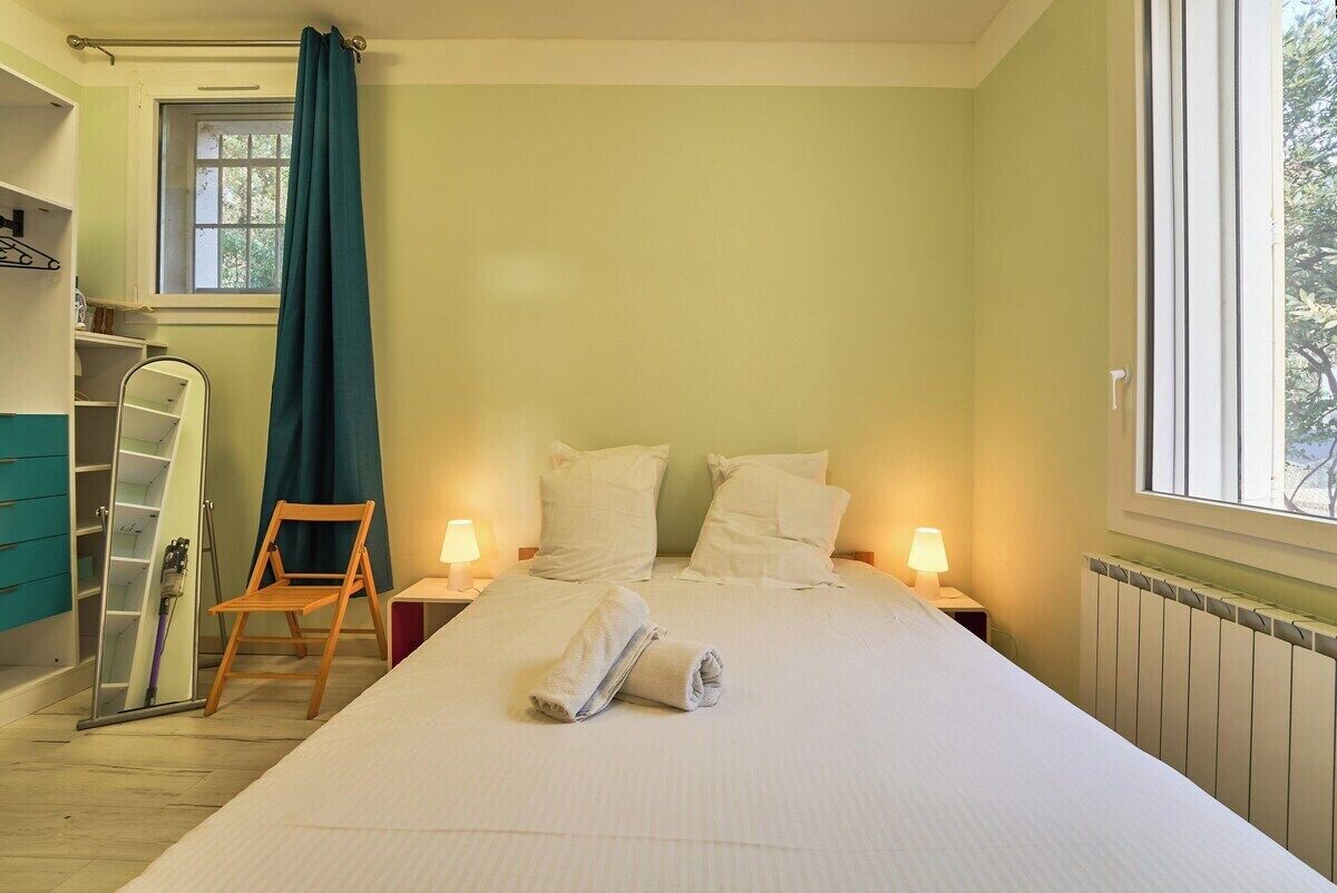 Cosy Family Haven With Terrace & Light - Toulon