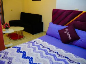 1 habitación, tabla de planchar con plancha y wifi