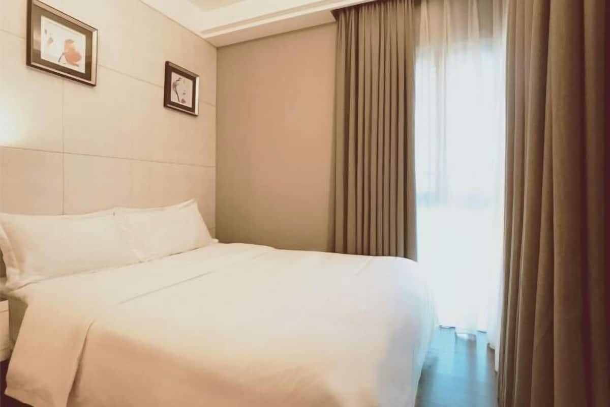 2 Schlafzimmer, Schreibtisch, laptopgeeigneter Arbeitsplatz