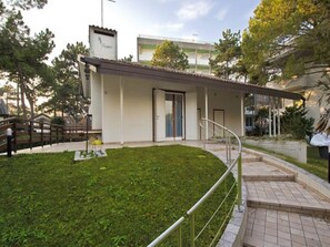Exterior - Seaside villa in Lignano Pineta (Lignano Sabbiadoro)