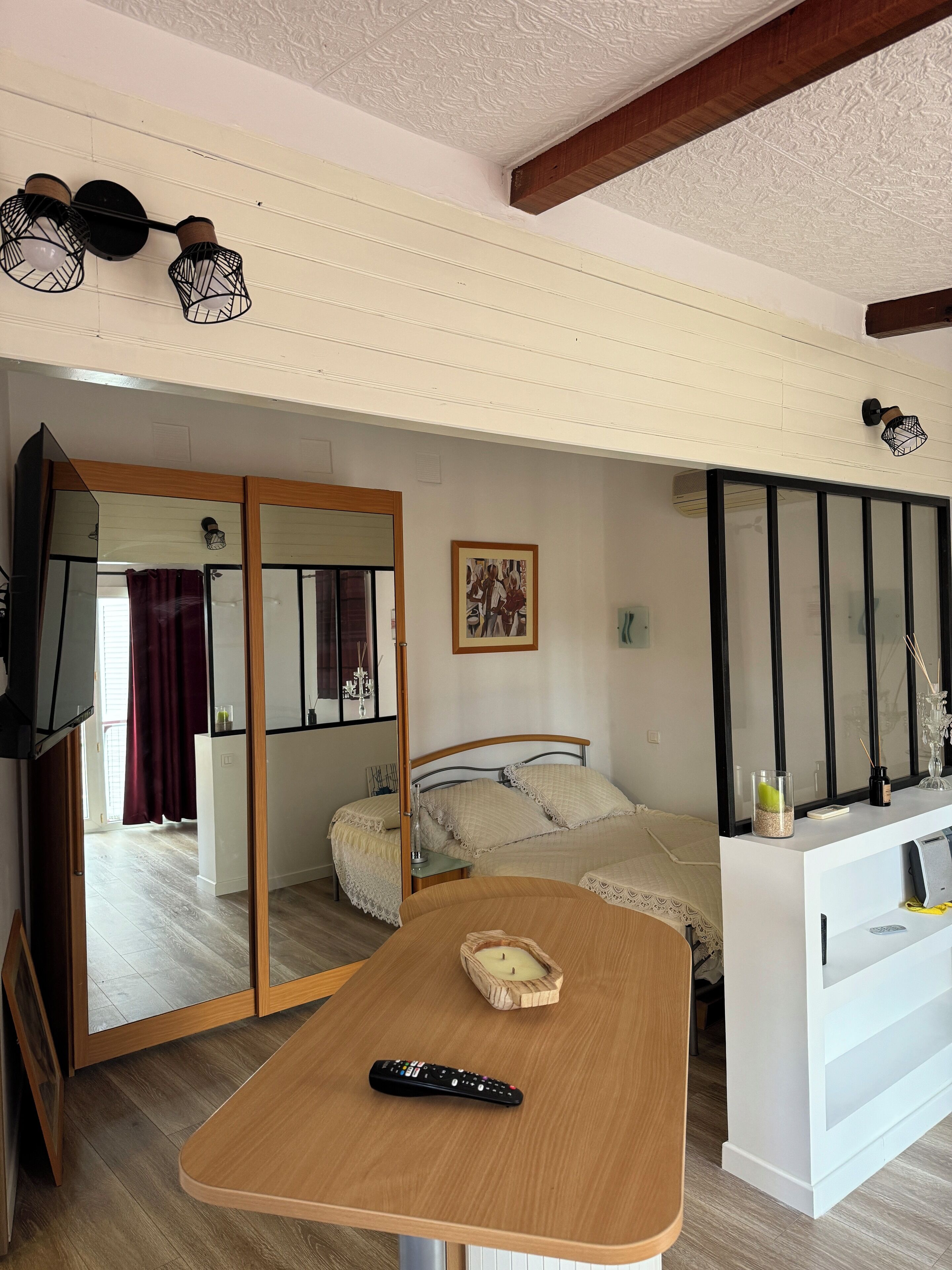 5 chambres, fer et planche à repasser, lit parapluie, Wi-Fi gratuit