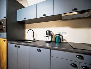 Microwave, dishwasher