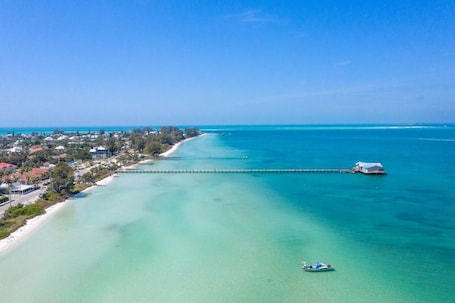 Beach nearby. Experience the passion of hospitality, cleaning, and good location!