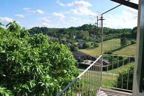 Property grounds - Country house in quiet village. Pets allowed (Cortanze)