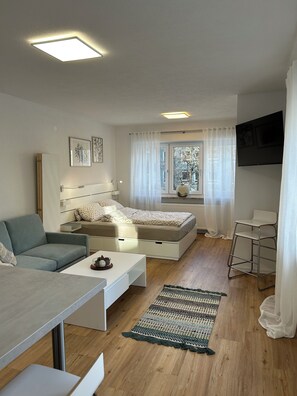 1 soverom, strykejern/-brett, reiseseng for barn og wi-fi (inkludert)