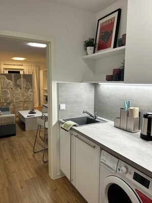 冰箱、烤箱、炉灶、洗碗机