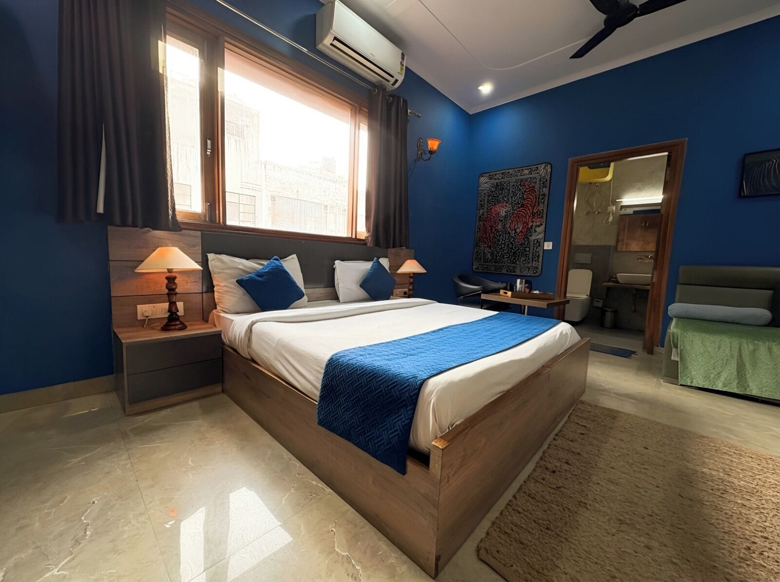 Superior Room | Desk, soundproofing, free WiFi, bed sheets