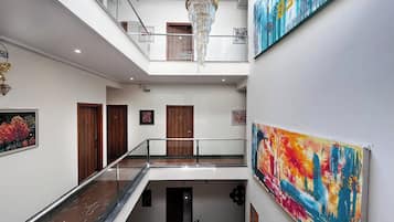 32-inch TV with cable channels