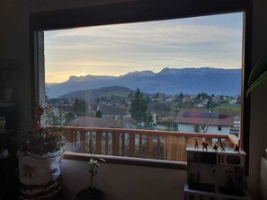 Interior - Family home between countryside and mountains (Jarrie)