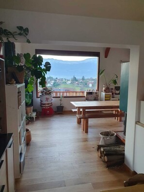Interior - Family home between countryside and mountains (Jarrie)
