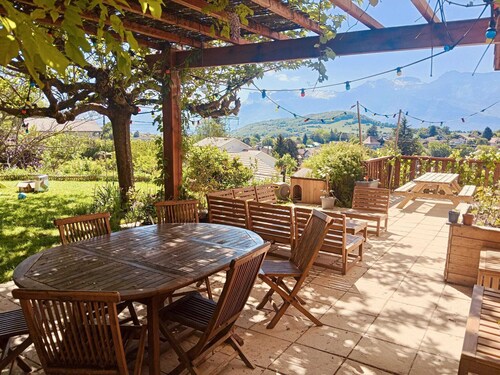 Maison familiale entre campagne et montagne